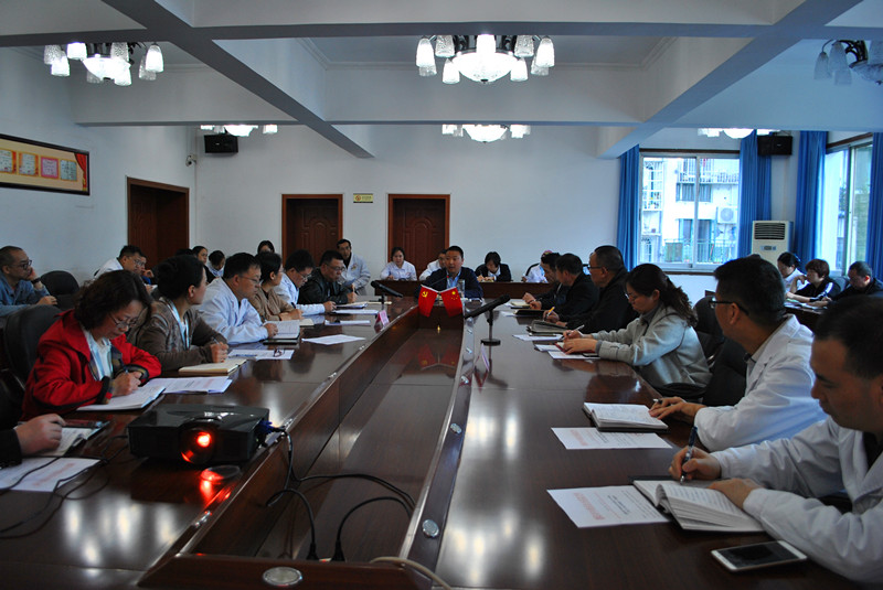 照片 124_副本党风廉政建设工作会.jpg